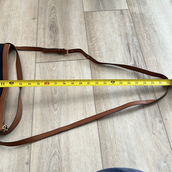 Navy Michael Kors crossbody purse - Picture 9 of 9